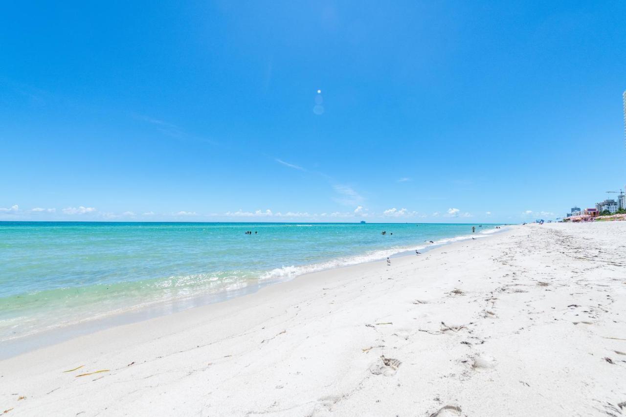 Bluebird Suites Monte Carlo Miami Beach Bagian luar foto