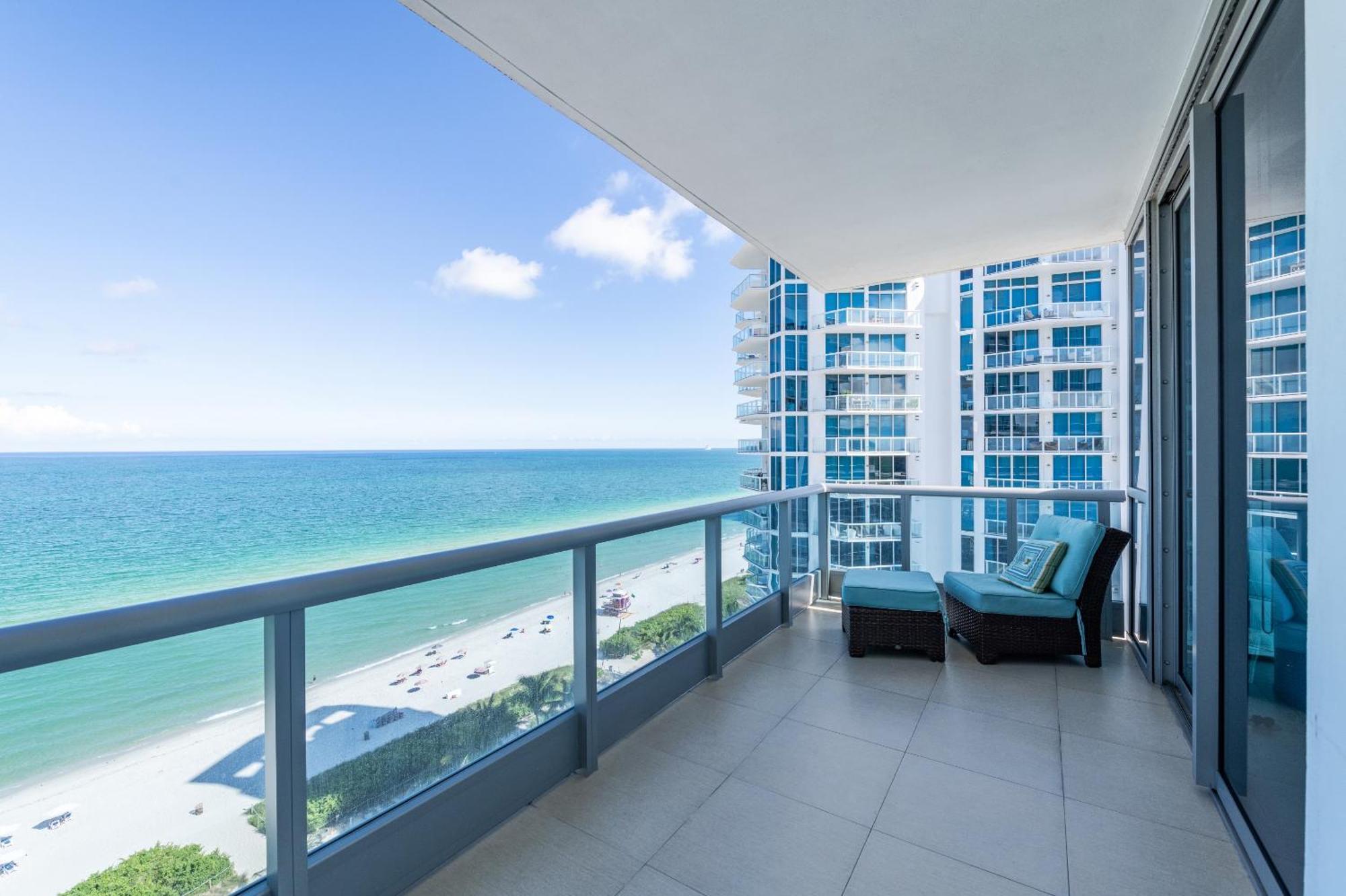 Bluebird Suites Monte Carlo Miami Beach Ruang foto