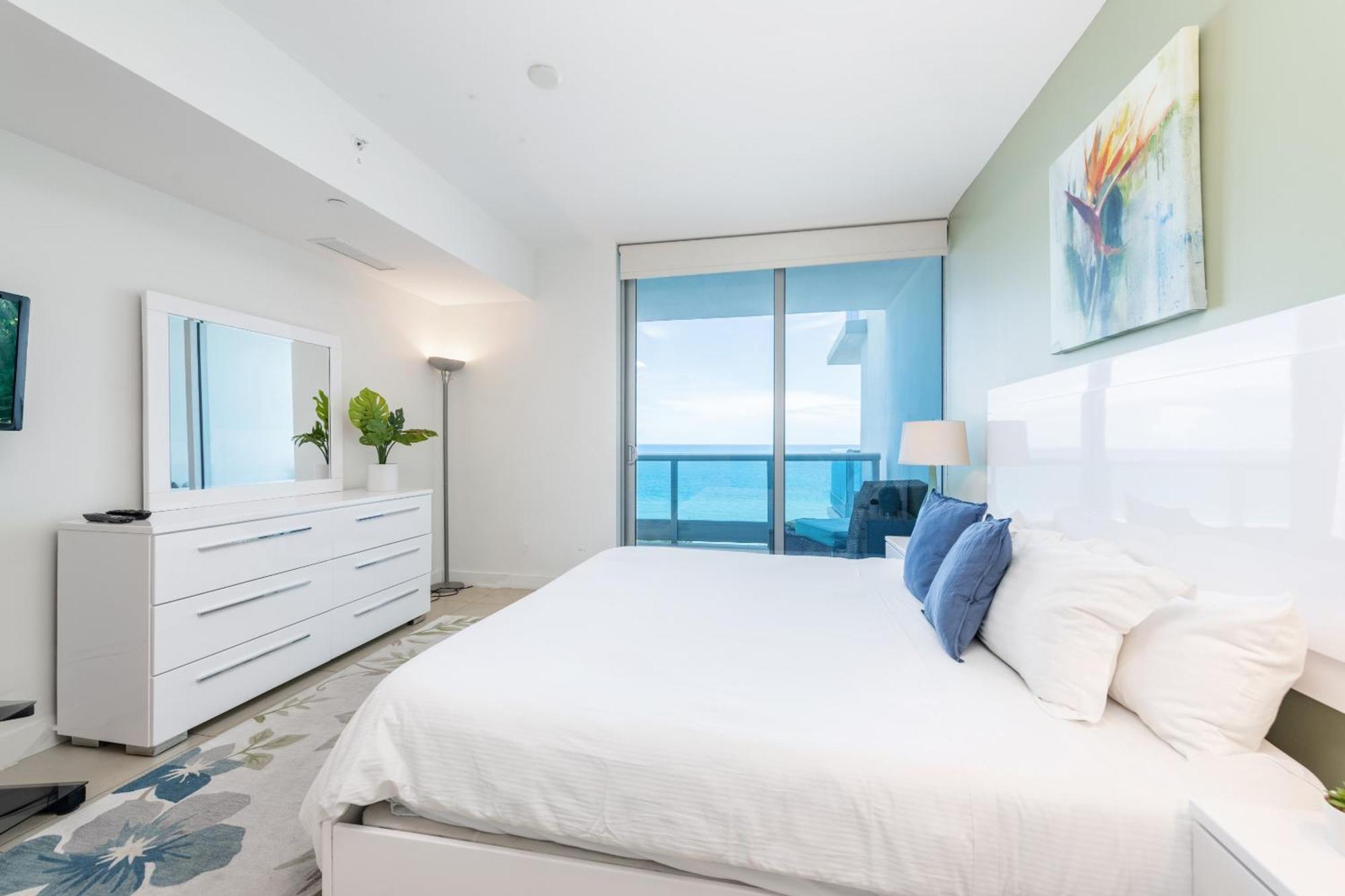 Bluebird Suites Monte Carlo Miami Beach Ruang foto