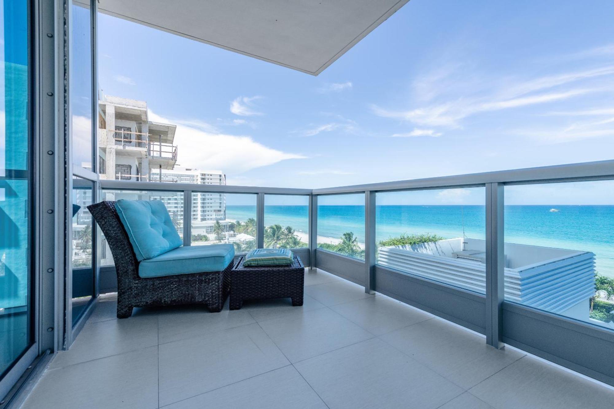 Bluebird Suites Monte Carlo Miami Beach Ruang foto