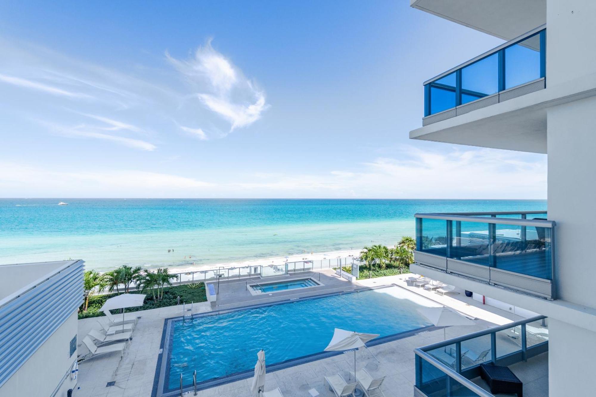 Bluebird Suites Monte Carlo Miami Beach Ruang foto